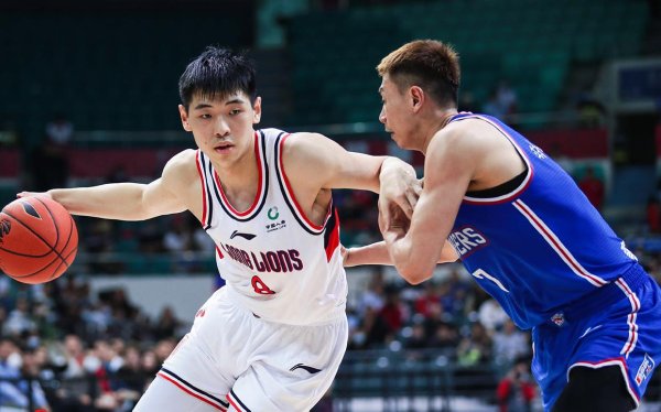 恒信期货 重返CBA！崔永熙有意离开广州，2点因素影响谈判，新东家还在犹豫